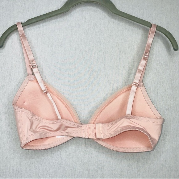 BCBGeneration  2-Pack Wireless Convertible Back Padded Bra, - Picture 4 of 16